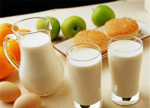 喝酸奶补钙吗 酸奶补钙还是牛奶补钙好 酸奶可以补钙吗