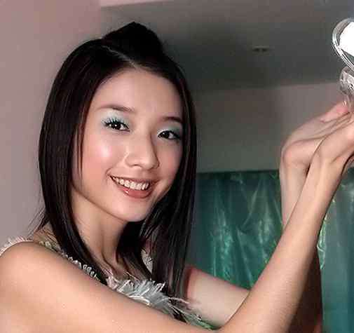 玮伦 许玮伦流星花园剧照清纯可爱 前男友晒生前照怀念
