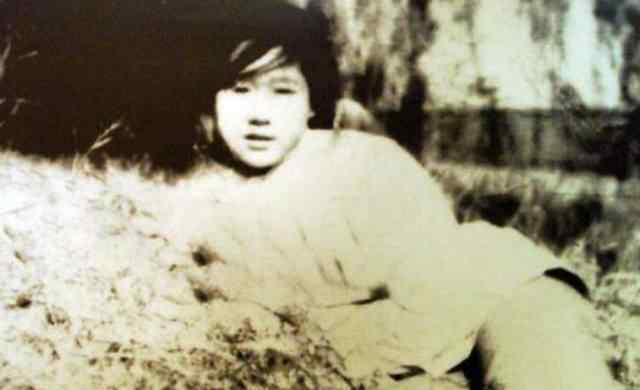 刘守玟 她是抗日女英雄，18岁救战友牺牲，临死前喊了2字，令人泪流满面