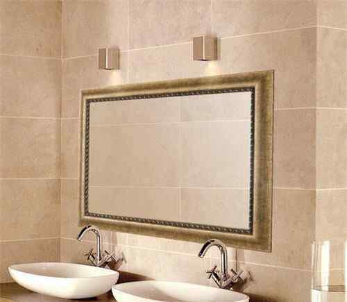 卫浴镜 卫浴镜有哪些种类 浴室镜该怎么搭配
