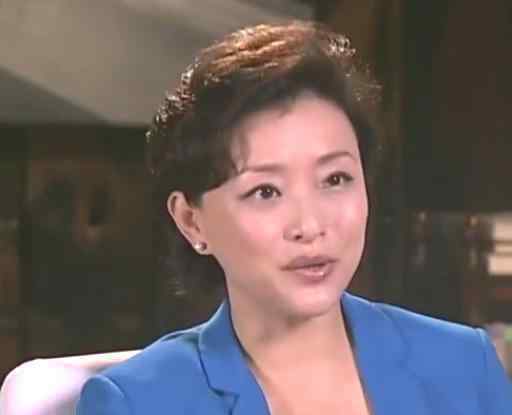 杨澜女儿 著名主持人杨澜儿女曝光，儿子长相帅气，女儿长相一言难尽！