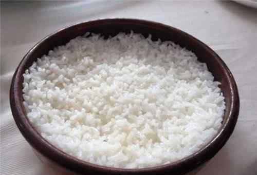 电压力锅怎么蒸米饭 电压力锅蒸米饭怎么做 如何让蒸出来的米饭更香