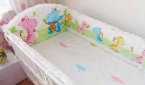婴儿床上用品 婴儿床上用品需要哪些 如何挑选宝宝的床上用品
