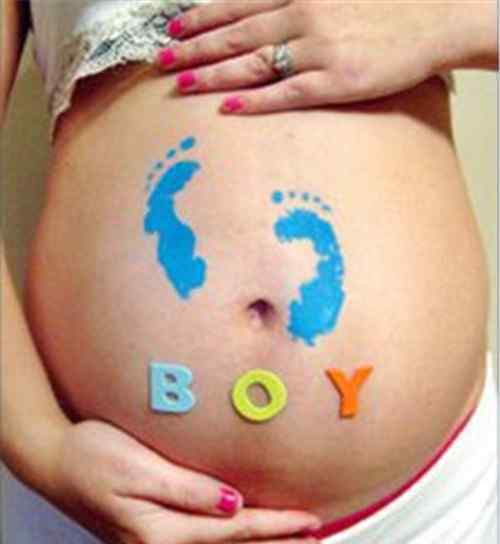 怀孕男孩女孩的区别 怀男孩女孩的区别 如何判断怀上的是男孩还是女孩呢