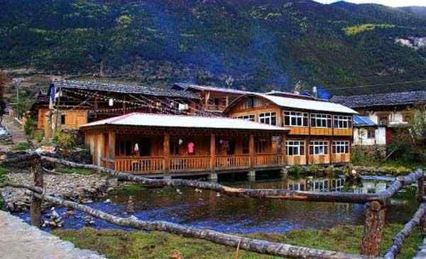 雪崩村 云南雨崩村在哪里 云南雨崩村旅游攻略