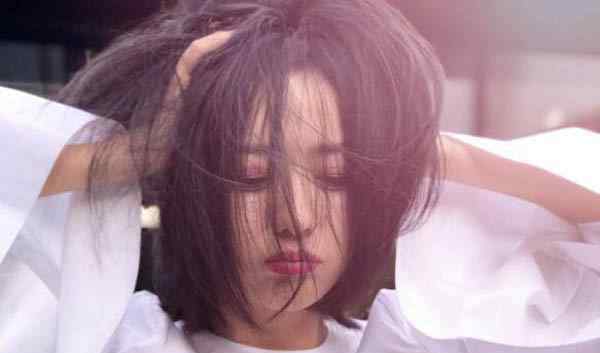 全名 佟丽娅原名叫什么揭秘 古力娜扎迪丽热巴等全名这么长