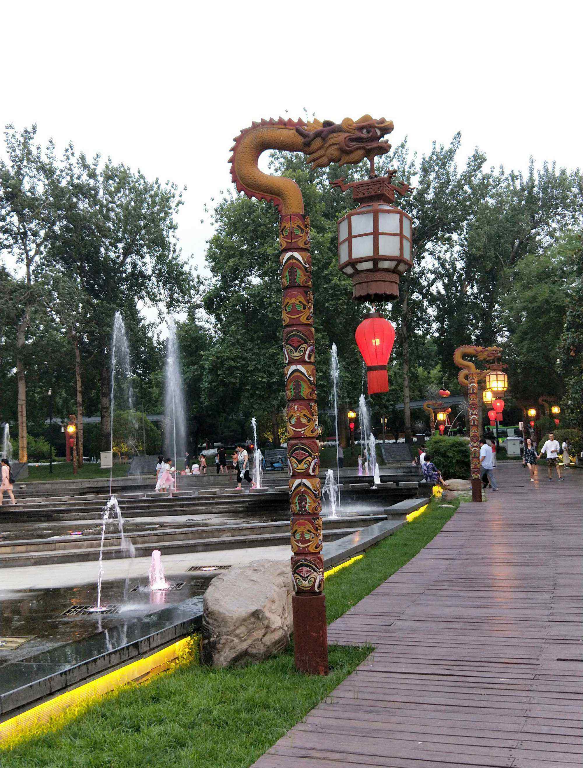 大雁塔北广场喷泉 2019提升改造后的西安大雁塔北广场音乐喷泉