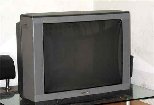 电视有声音屏幕全黑 电视黑屏有声音怎么回事