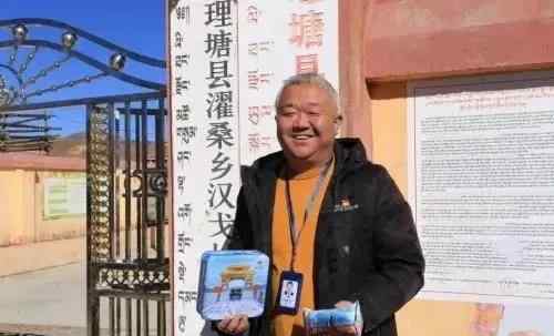 丁真的家乡理塘又现80后白发书记 去年还是一头黑发真相是什么？