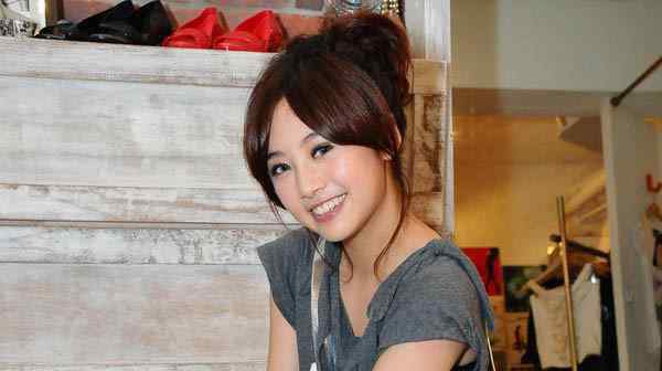 黑涩会鬼鬼 昆凌是黑涩会美眉里的谁 曾和鬼鬼吴映洁是队友