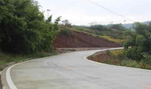 水泥路面起砂怎么修补 水泥路面起砂怎么修补