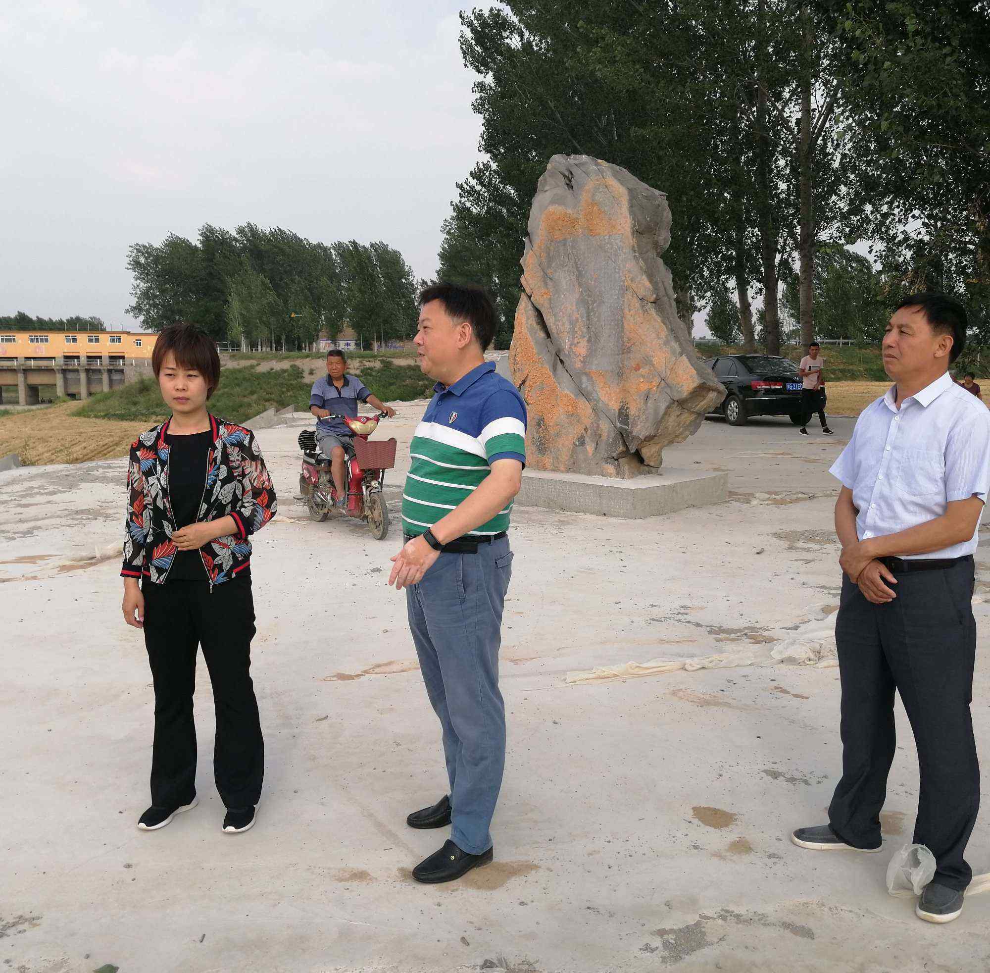 赵婧 卫辉市常务副总河长、河长办主任赵婧检查调研水利工作。