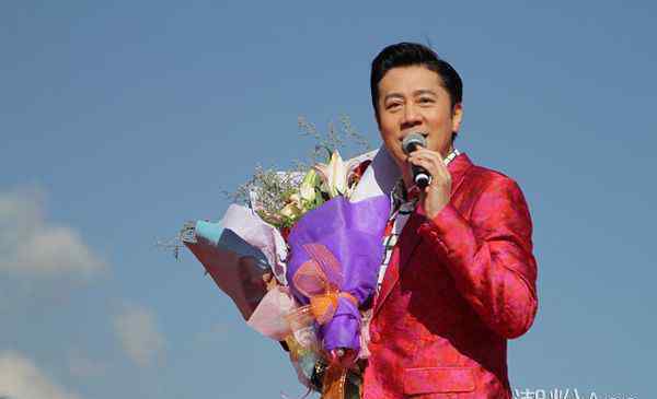 蔡国庆的老婆是谁 蔡国庆的老婆是谁 隐婚多年低调保护家人