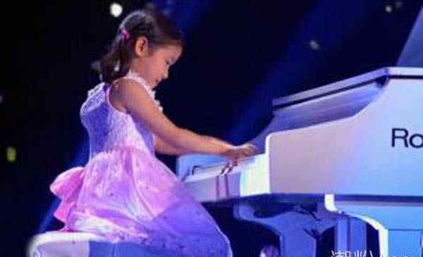 陈安可 陈安可钢琴什么水平 她已经火到了全世界