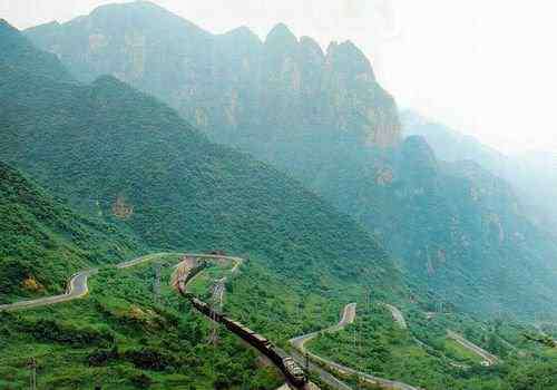 宝成铁路复线 中国第一条电气化铁路宝成铁路什么时候建成