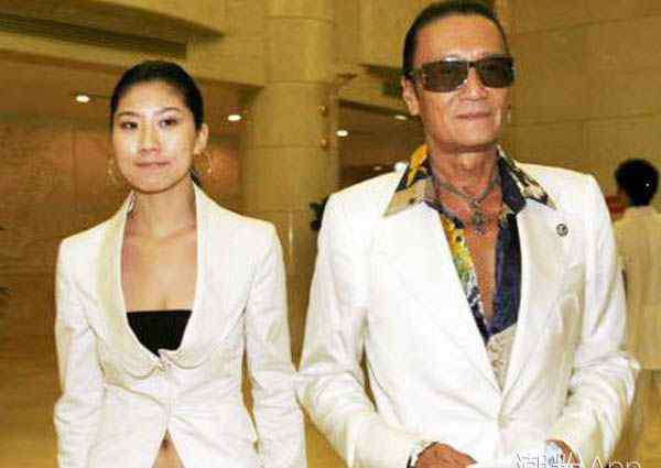 谢贤承认分手 谢贤为什么跟coco分手 女方跟随四爷十几年始终无名分