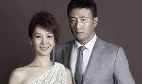 胡军老婆个人资料 胡军妻子卢芳个人资料背景曝光 求婚场面公开羡煞旁人
