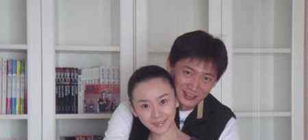 杨俊毅的老婆 杨俊毅老婆王在玲的照片资料 杨俊毅怎么看上王在玲
