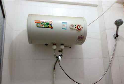 电热水器安装位置 卫生间热水器安装位置一般在哪