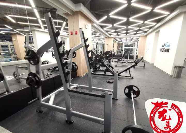 哈尔滨健身俱乐部 买三年健身卡用了两个多月！哈尔滨“潮庭健身中心” 负责人“失联”
