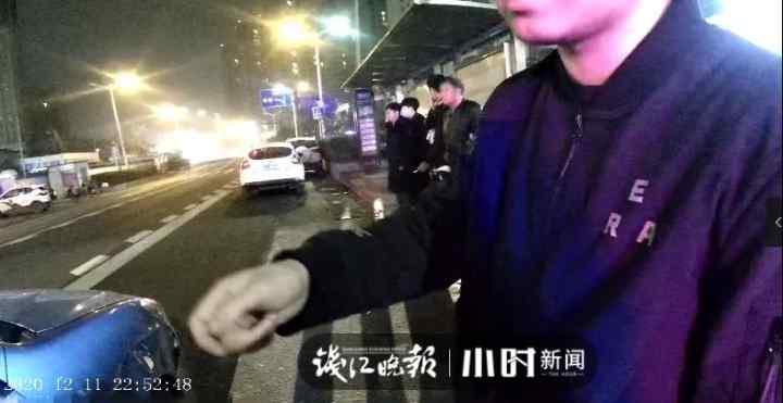 “知道我是谁吗？”杭州一女子踹民警两脚还使出“降龙十八掌”！身份揭晓了