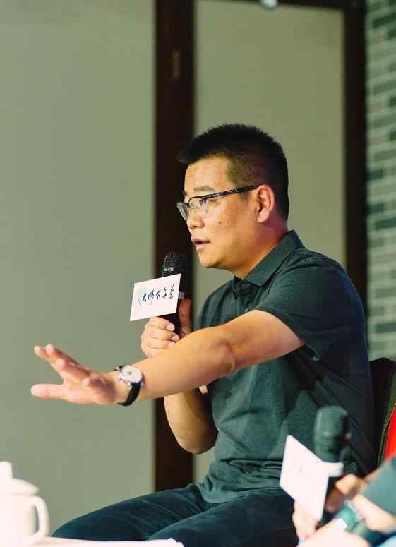 徐则臣 茅盾文学奖获得者徐则臣：“没有一种生活会被浪费”