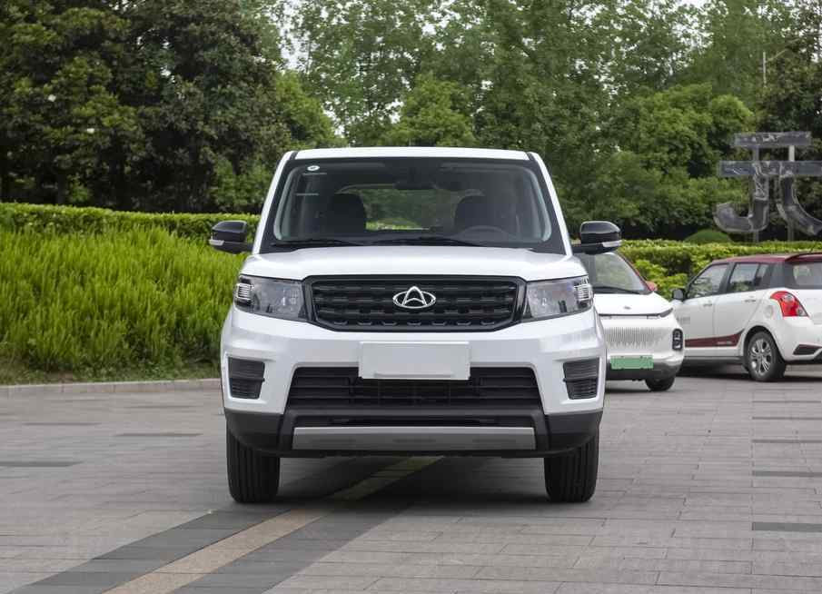 路虎小suv 号称国产“小路虎”的硬派7座suv，比五菱宏光拉风，售5.25万