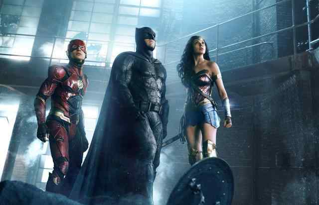 另类超人 《闪电侠》将登场另类超人，5个蝙蝠侠同框，这部电影要起飞？