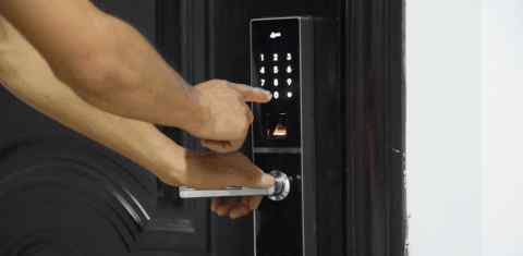 智能密码门锁 智能门锁五大开锁方式，哪种是最安全的呢？这里告诉你答案