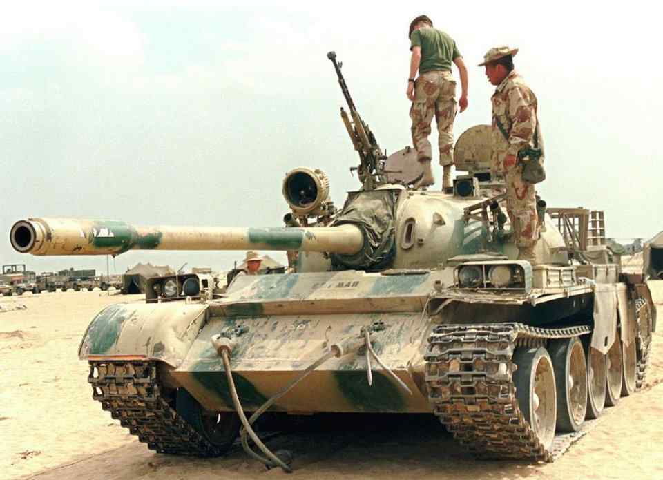 96坦克 69式和96式坦克的简单区别，96式坦克的出现，曾解决中国坦克升级难题
