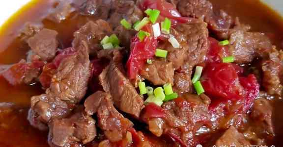 西红柿炖牛肉怎么做好吃又烂 番茄炖牛肉最美味的做法，肉质软烂入味三分，茄味浓郁喝汤吃肉
