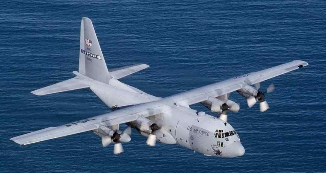 c130大力神运输机 航空百科 载重19.8吨美军C-130运输机为什么会被称为“大力神”？