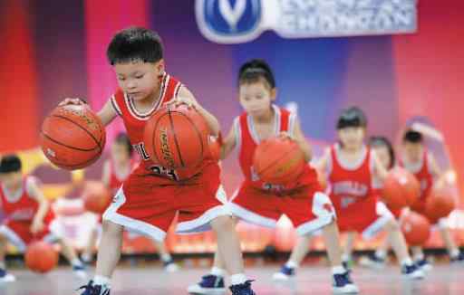薛巧萍 甬城篮球小宝贝上了央视 耍牙传人有绝活