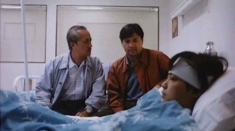 吕良伟郑则仕电影全集 1993年，吕良伟和郑则仕2位“枭雄”搭档，合作了一部“童年阴影”