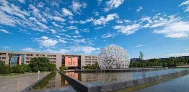 四川工业学院 西华大学当初为何没有更名为四川工业大学，背后的原因是什么？