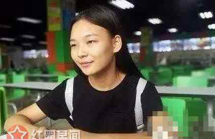 王者荣耀女生名字独特 女生名叫黄蒲军校 起名王者荣耀已经不算什么了