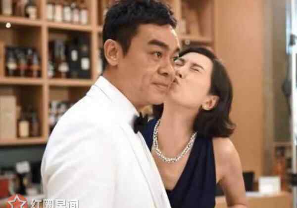 刘青云的老婆 刘青云怎么追到郭蔼明 刘青云没有孩子的原因是什么