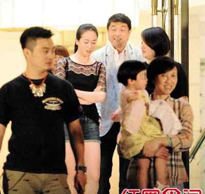 左小青个人资料 揭左小青富豪老公是谁 其个人资料女儿照片曝光