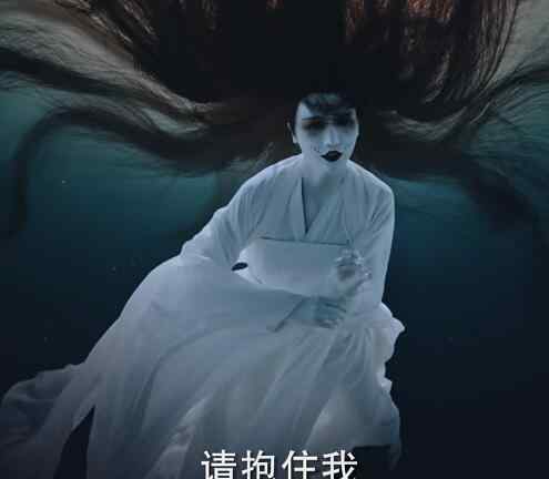 禁婆霍玲为什么老梳头 怒海潜沙禁婆是谁 现实中的禁婆是不是也这么可怕