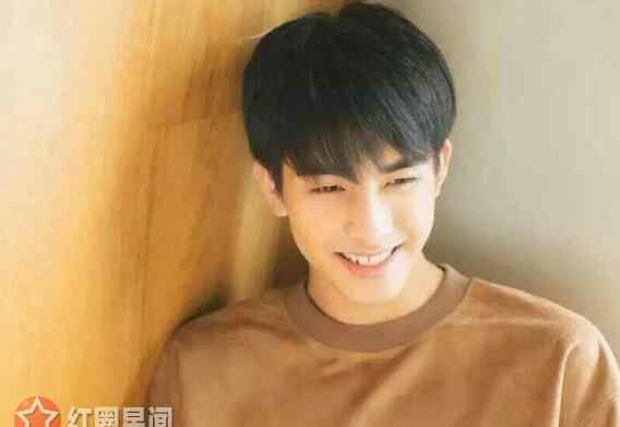 宋威龙大学 宋威龙是高中还是大学生 宋威龙还读书吗怎么做的演员