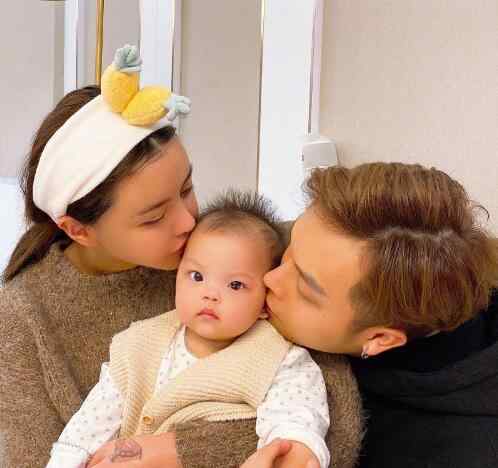 韩安冉离婚 韩安冉离婚怎么回事 发微博后面秒删引网友关注