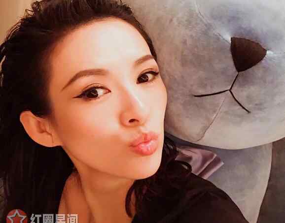 章子怡多大 章子怡汪峰女儿多大 章子怡女儿送姥姥家后画风大变怎么了