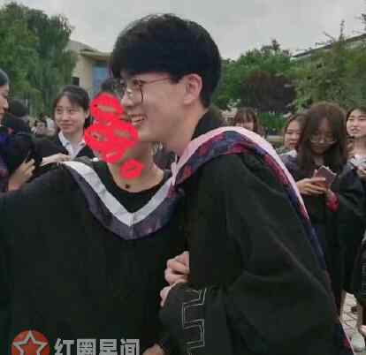费启鸣身高 山东济宁学院费启鸣什么专业 费启鸣毕业哭成泪人令人感动