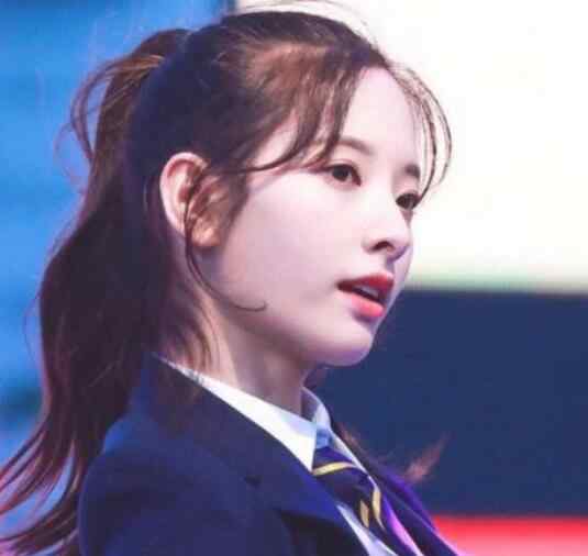 塞拉斯提亚公主 宇宙少女苞娜为什么叫公主 苞娜的人气高吗