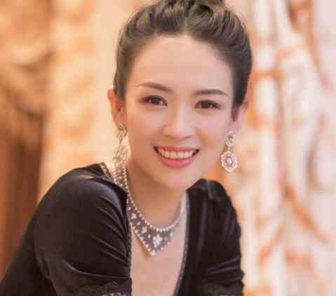 童瑶 童瑶和章子怡为什么那么像 两个人是什么关系