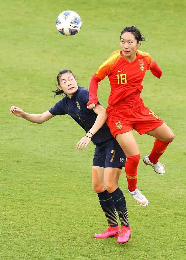 女足唐佳丽 中国女足美女杀手唐佳丽，和摩根谁才是世界女足第一攻击手？