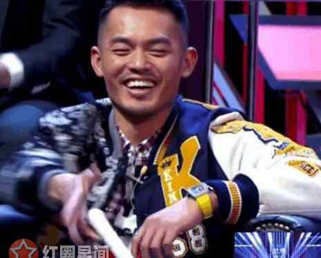 林丹球拍 吐槽大会林丹摔球拍皆因冯潇霆说了这句话 林丹卖内裤什么梗