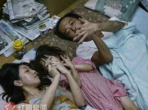 小偷家族结尾亚纪开门 小偷家族人物关系有什么秘密 没有血缘关系的家靠什么维持
