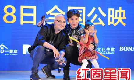 李小璐情史 甜馨大王叫我来巡山推广曲受好评 揭秘李小璐历任男友个人情史