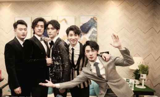 郑云龙退出歌手 郑云龙退出歌手2019原因 原来是音乐剧演出撞上了决赛